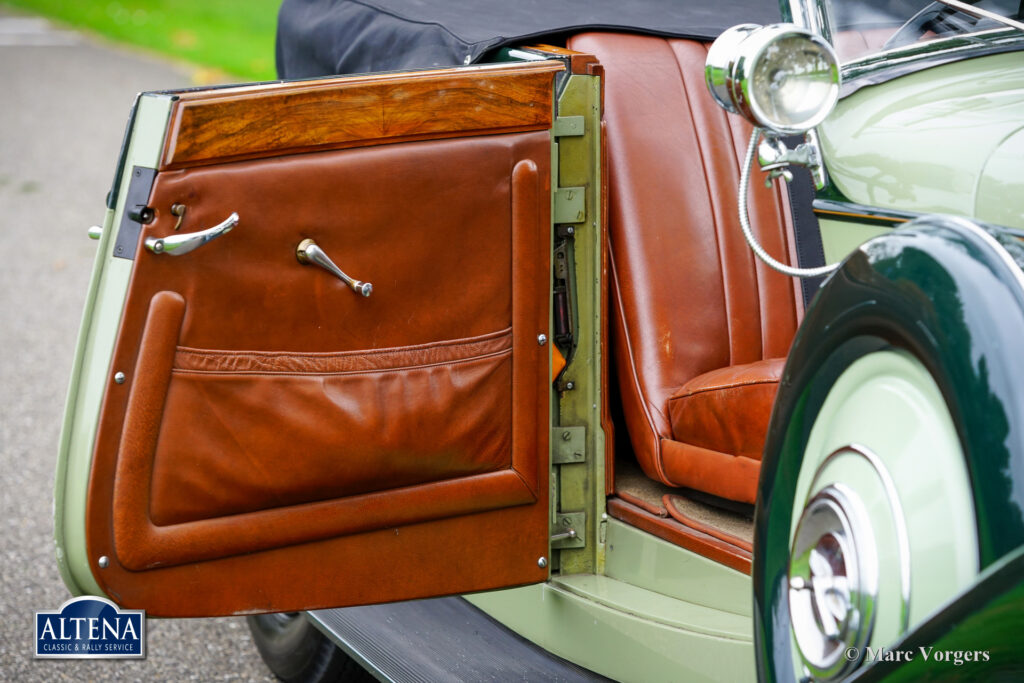 Bentley Derby 4 1/4 van den Plas, 1937