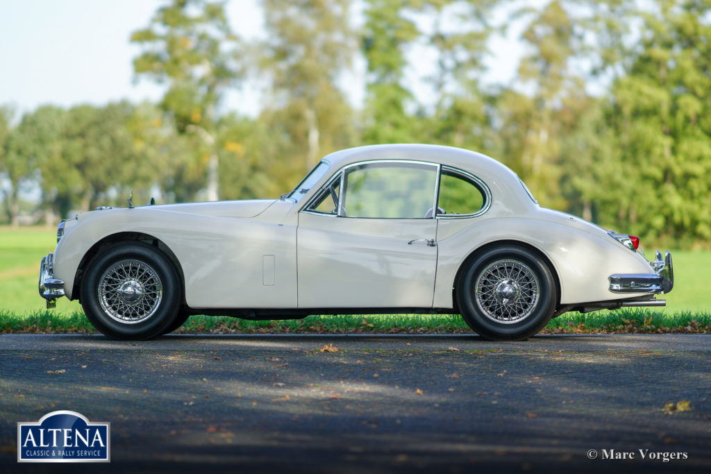 Jaguar XK 140 FHC, 1957