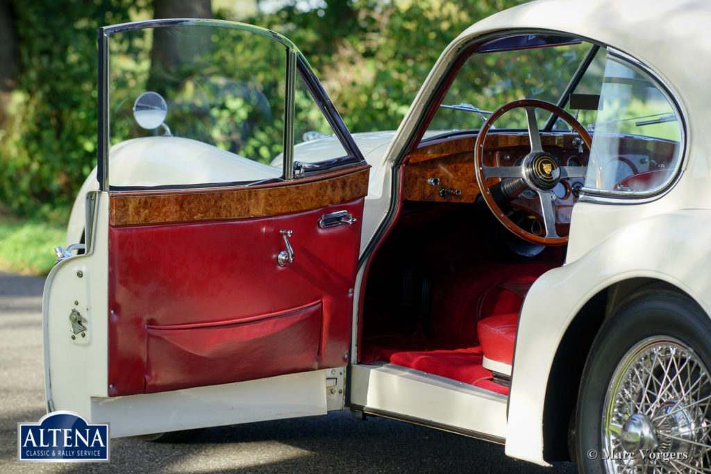 Jaguar XK 140 FHC, 1957