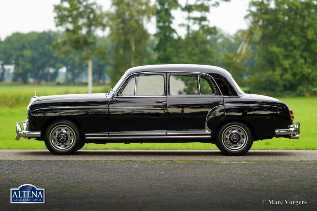 Mercedes 220S, 1958