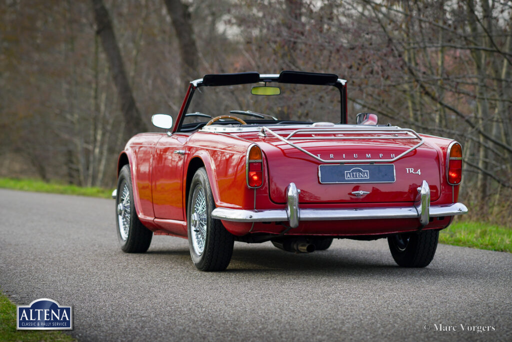 Triumph TR4, 1964